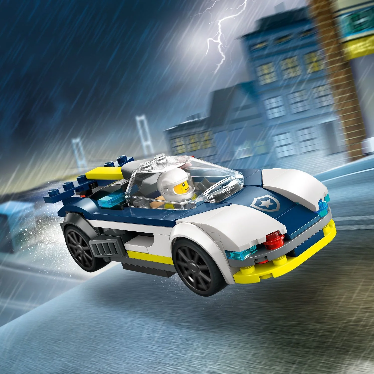 LEGO® City Police: Police Car and Muscle Car Chase - Image 6