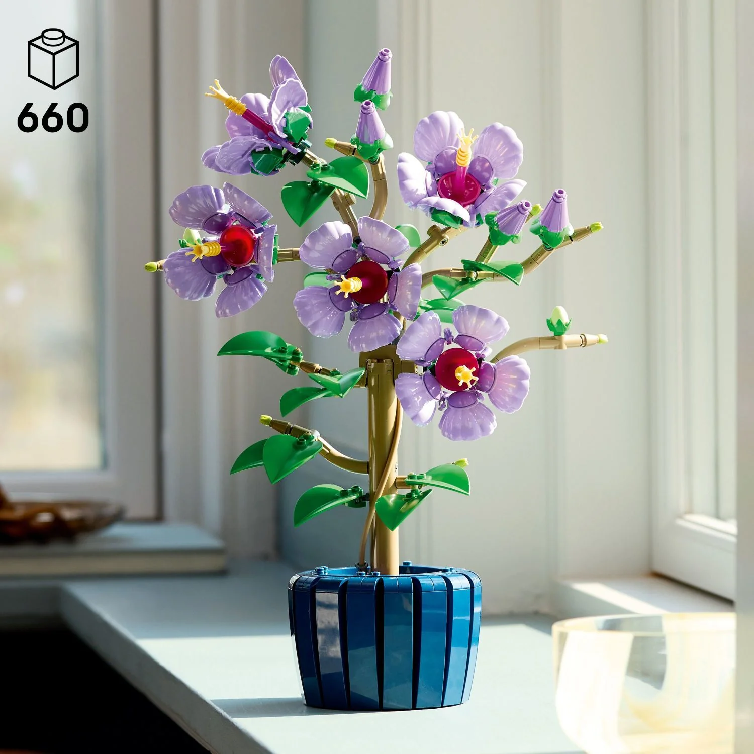 LEGO Botanicals: Hibiscus - Image 3