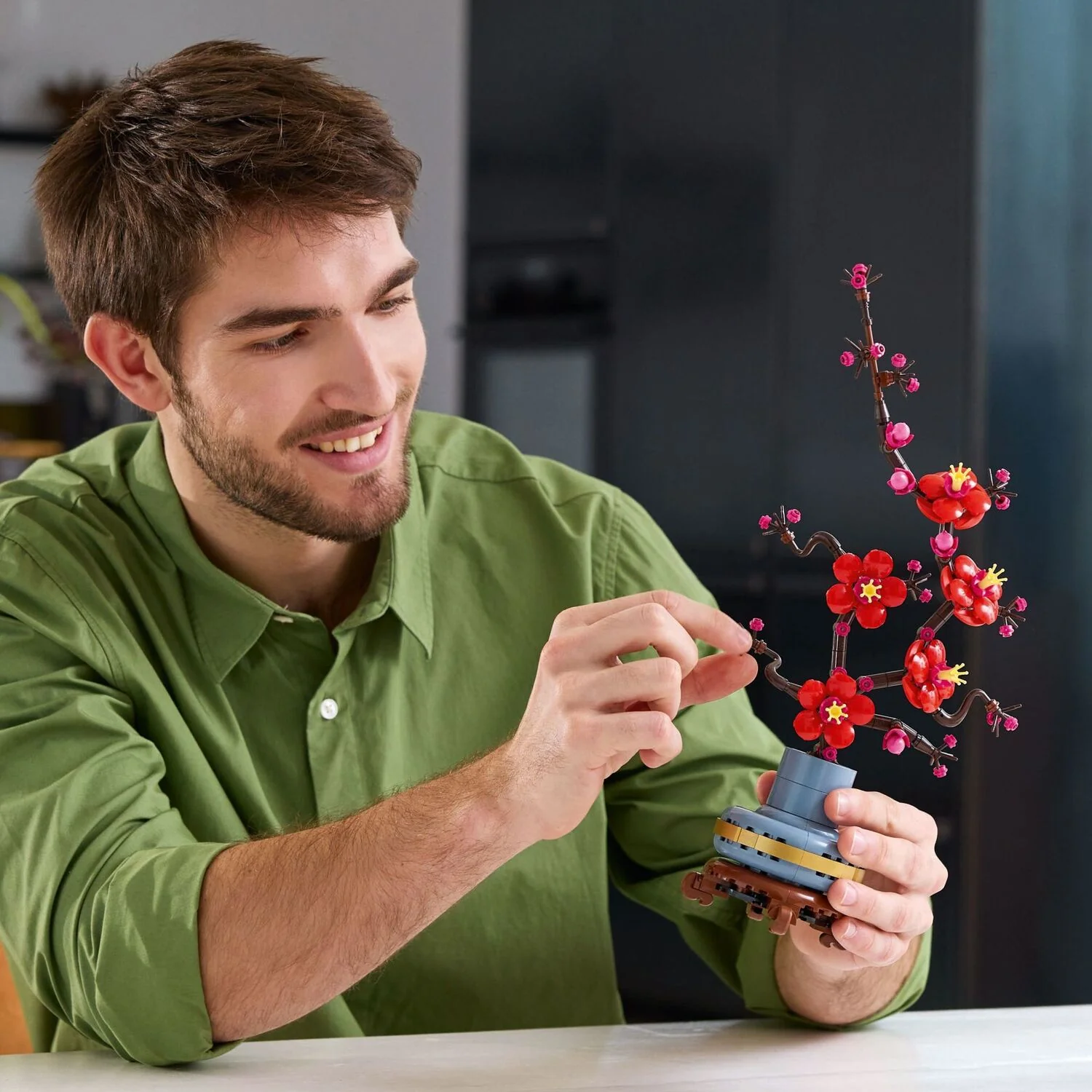 LEGO Botanicals: Plum Blossom - Image 9
