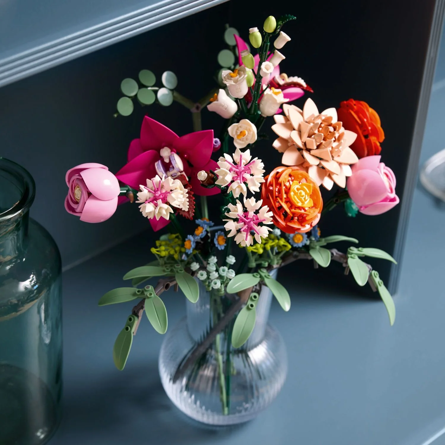 LEGO Botanicals: Pretty Pink Flower Bouquet - Image 6