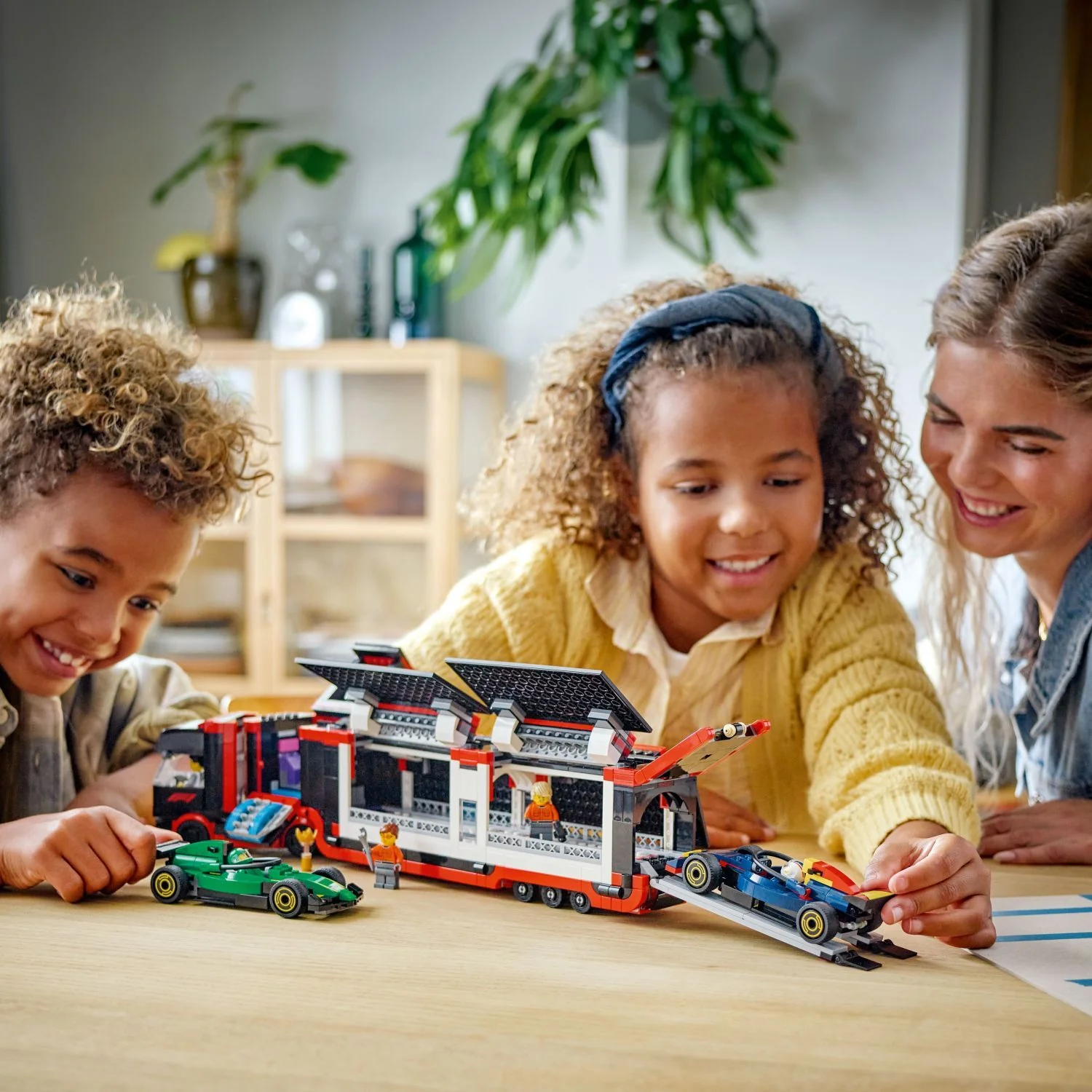 LEGO City Formula 1: F1® Truck with RB20 & AMR24 F1® Cars - Image 9
