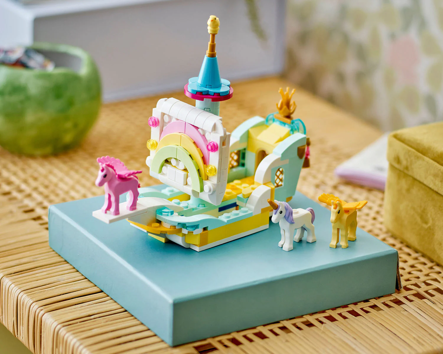 LEGO CREATOR Unicorn Castle - Image 10