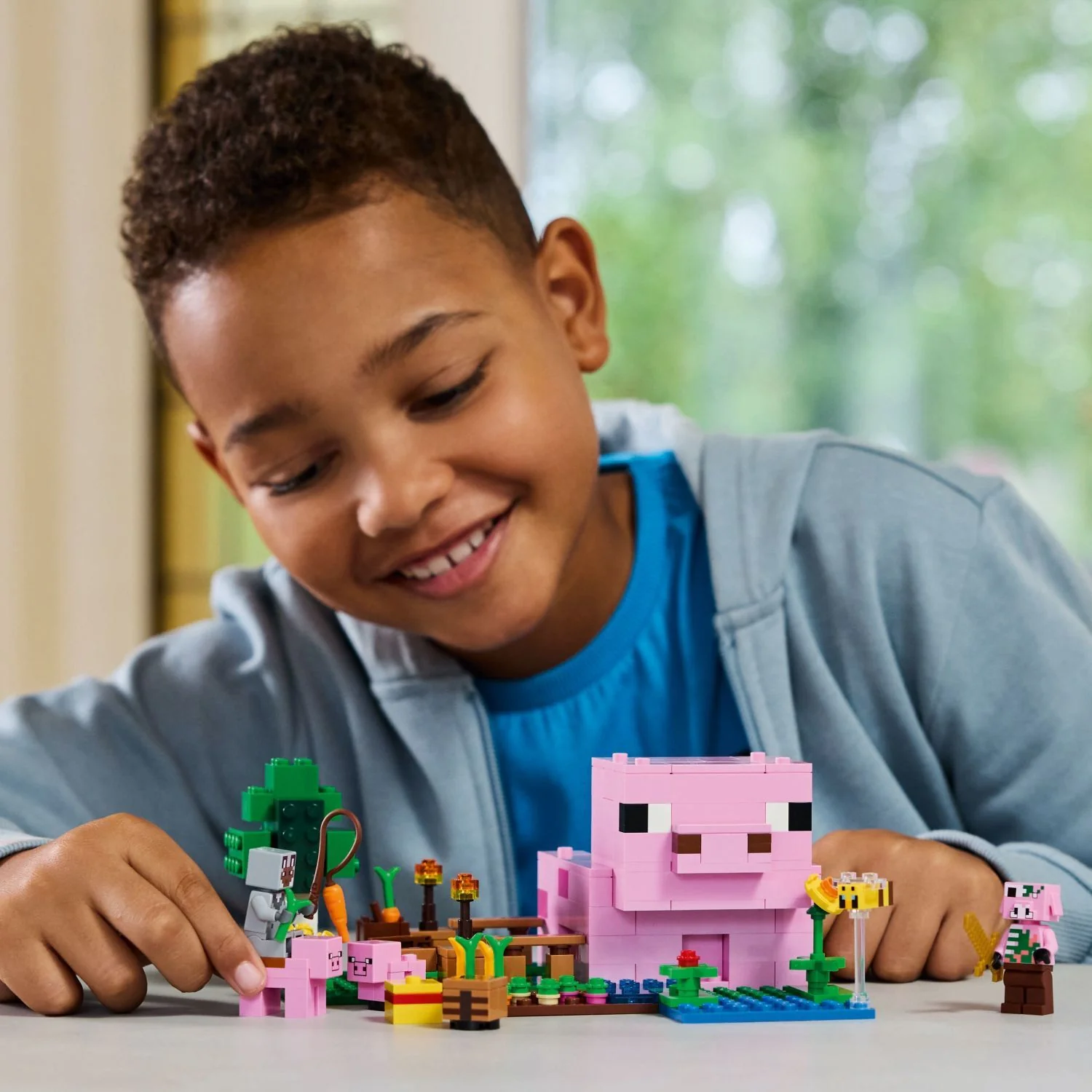 LEGO Minecraft: The Baby Pig House - Image 4