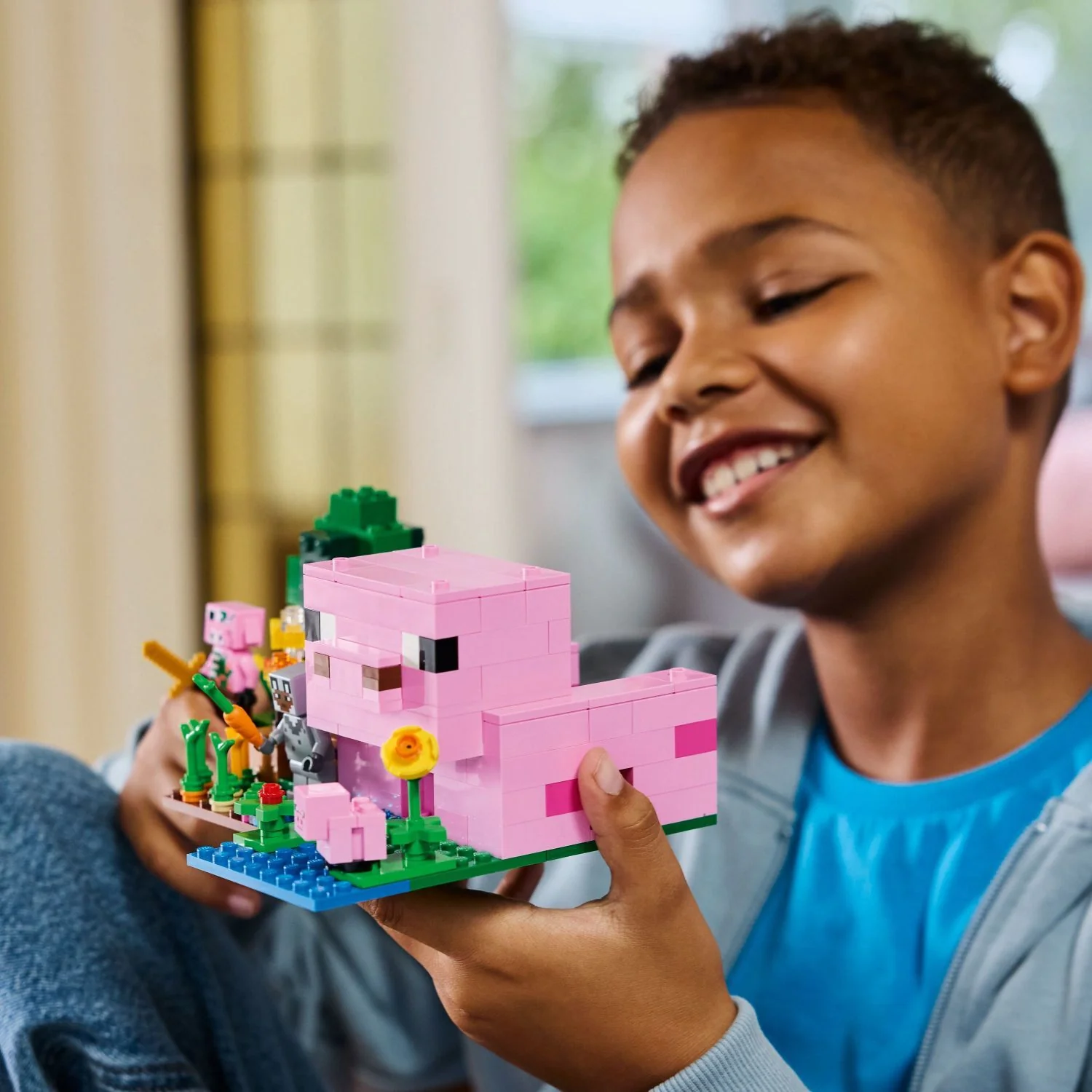 LEGO Minecraft: The Baby Pig House - Image 9