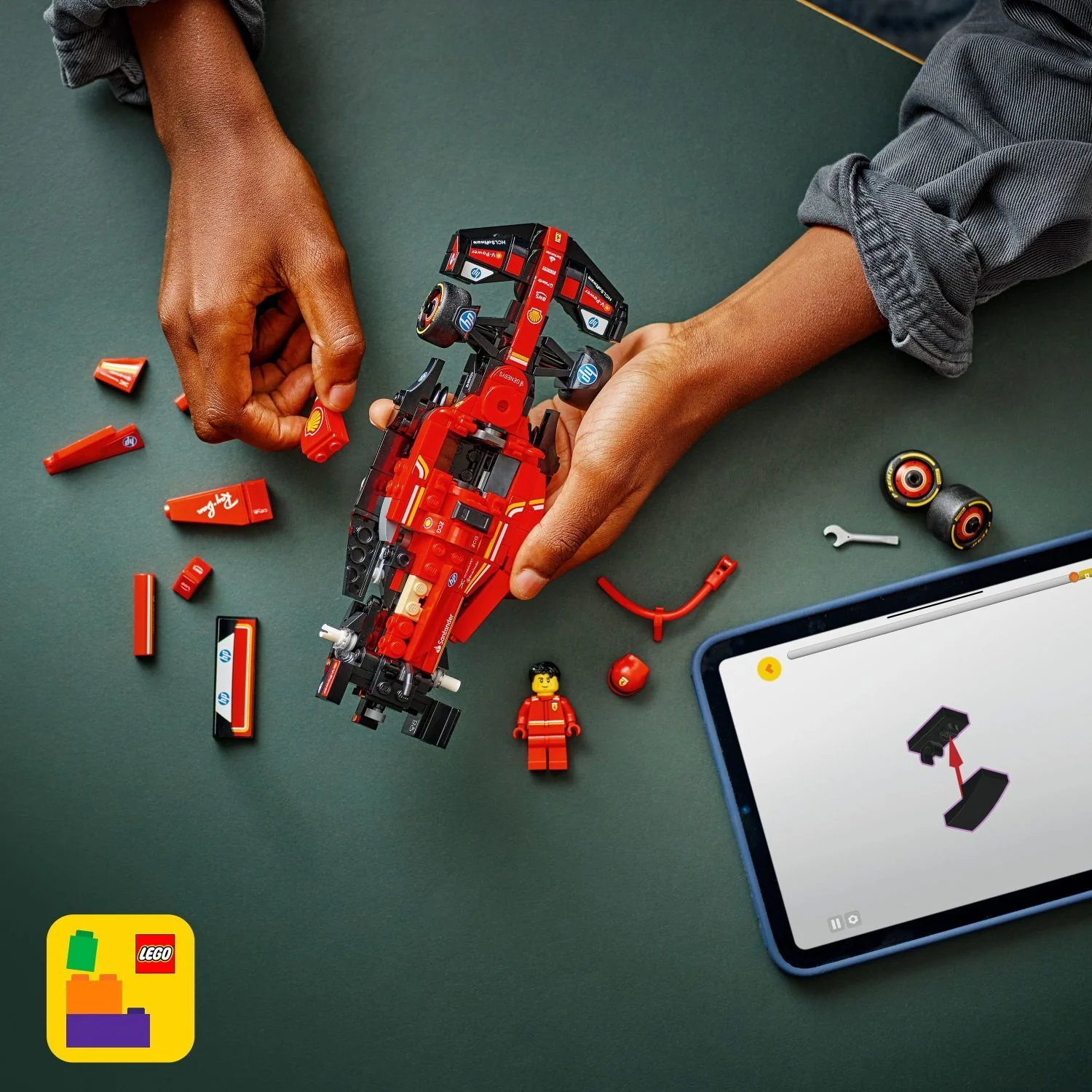 LEGO Speed Champions: Ferrari SF-24 F1® Race Car - Image 10