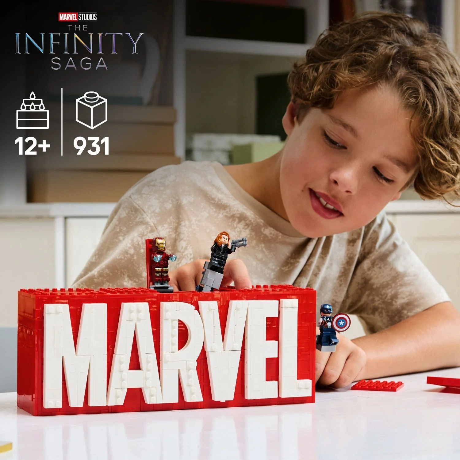 LEGO Super Heroes Marvel: MARVEL Logo & Minifigures - Image 6